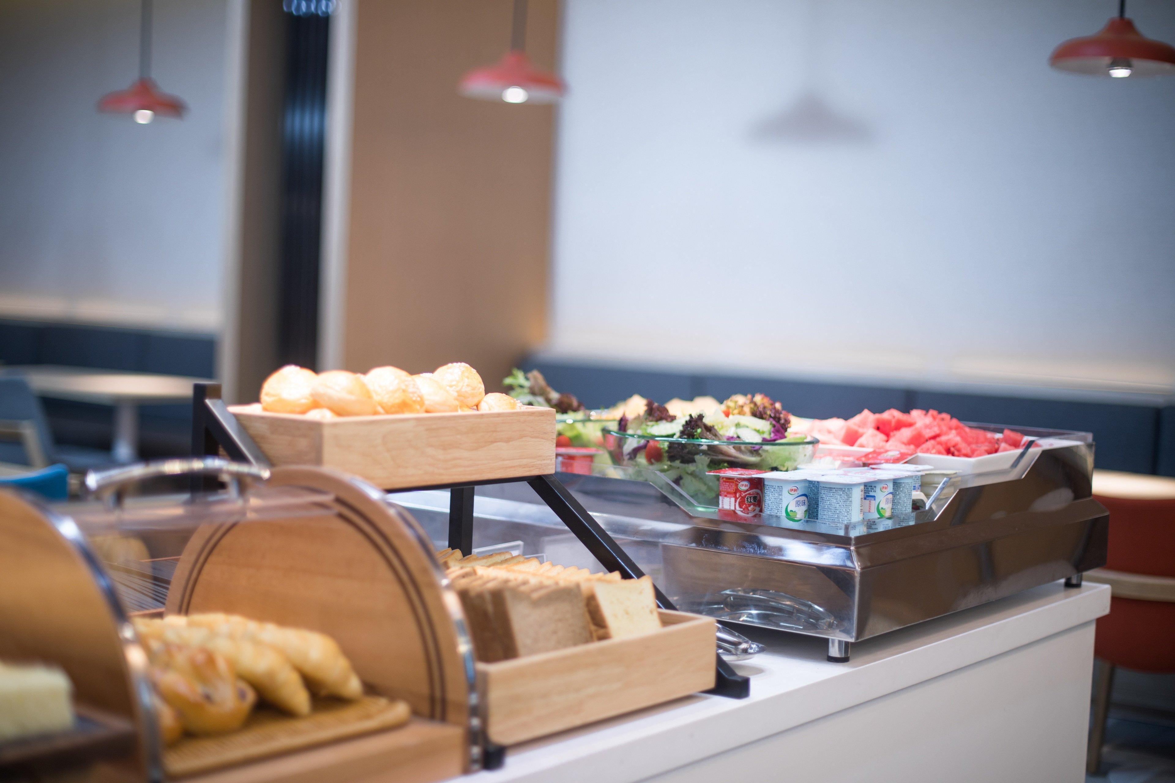 Holiday Inn Express Shanghai Jiading Center By Ihg Exterior photo